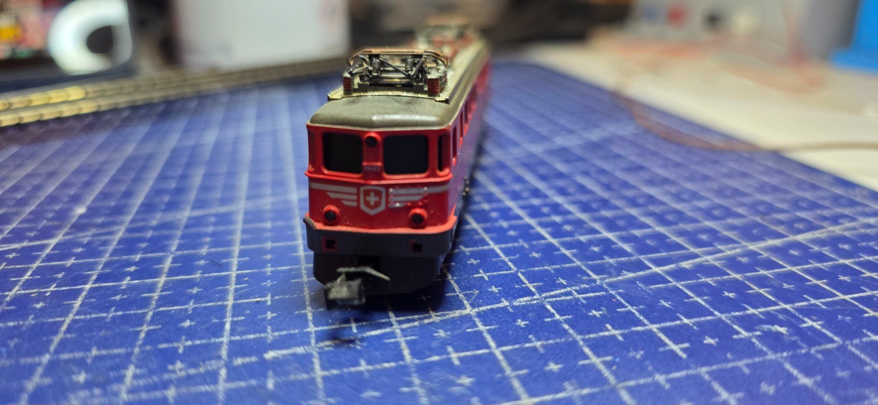 Trix Modelleisenbahnen: Minitrix spur N Ae6/6 11422 Rot Analog – Gebraucht aus Hochfelden von Danizh0 5