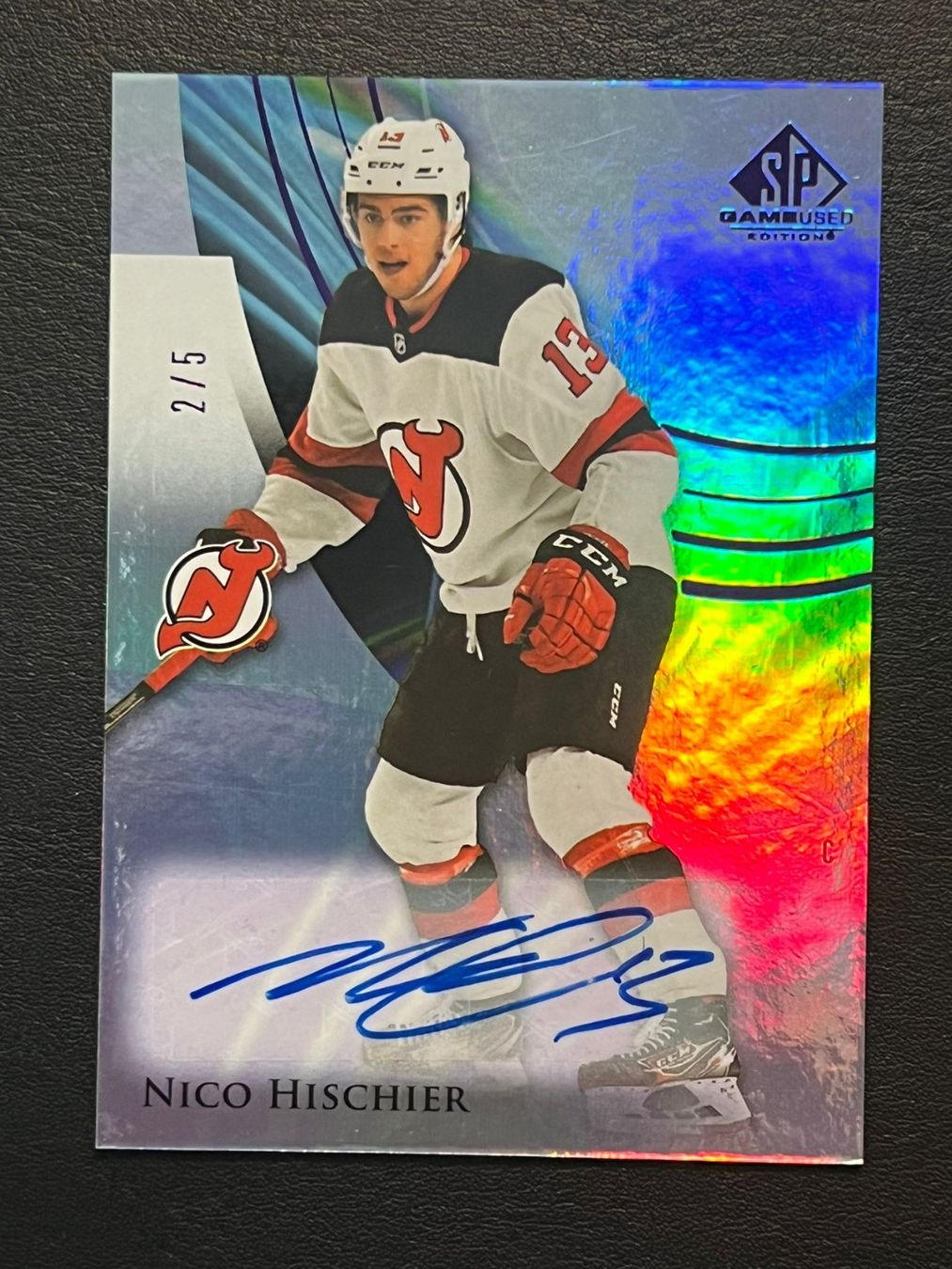 NHL Carte collezionabili: Nico Hischier 2020 Auto 2/5 New Jersey Devils – Nuovo (secondo la descrizione) da Möhlin venduto da SwissHockeyCards