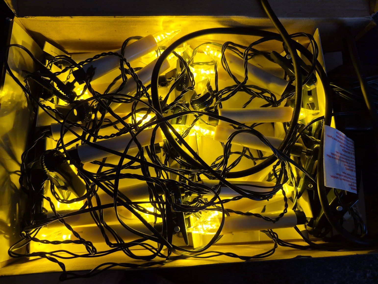 Migros Lichterketten & Leisten: Elektrische Kerzen Lichtkette 🌟240 Volt – Gebraucht aus Nottwil von Gorillale 1