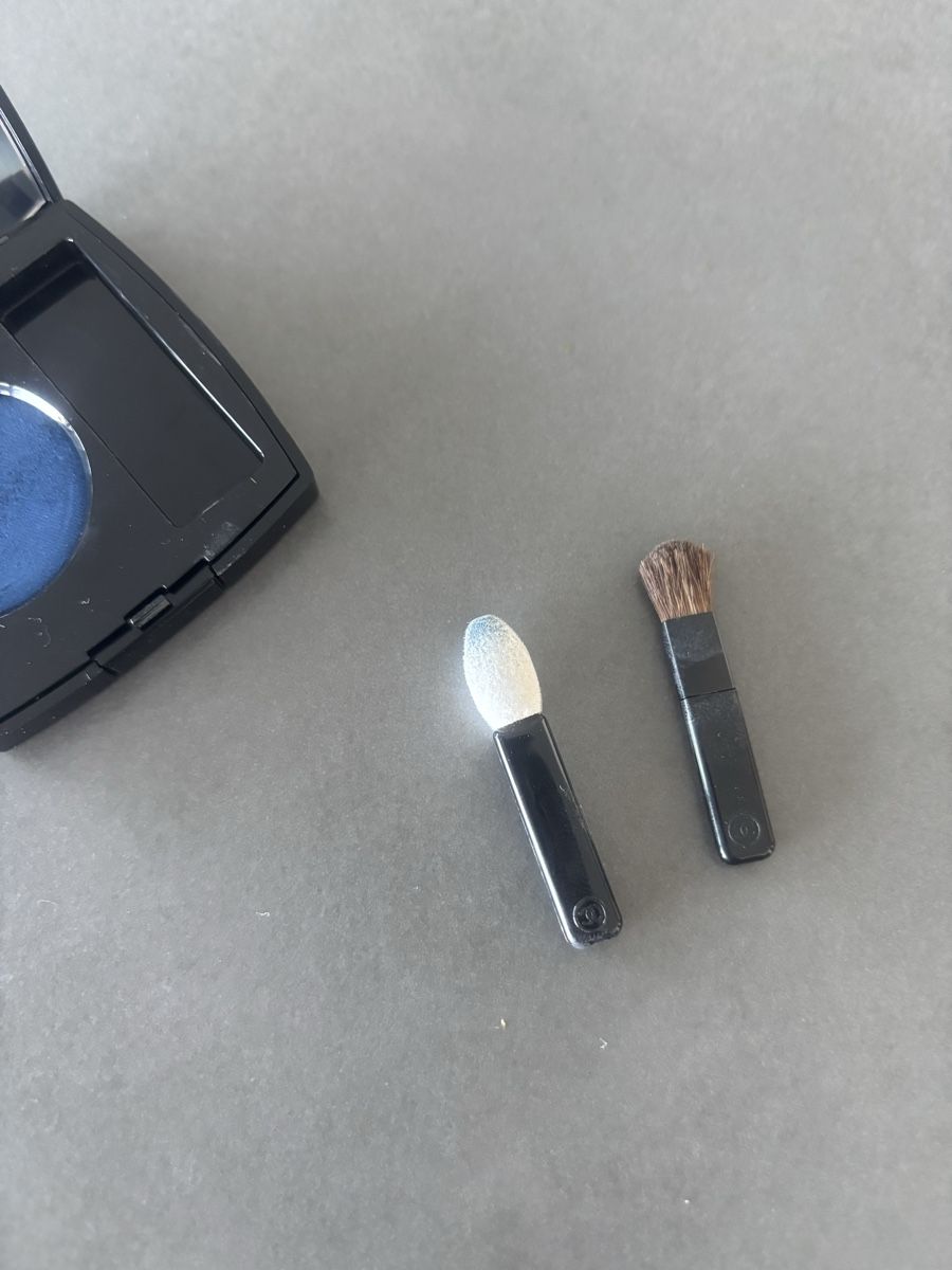 Maquillage: Chanel ombre à paupières – D'occasion à Chamby par vuittonista 2