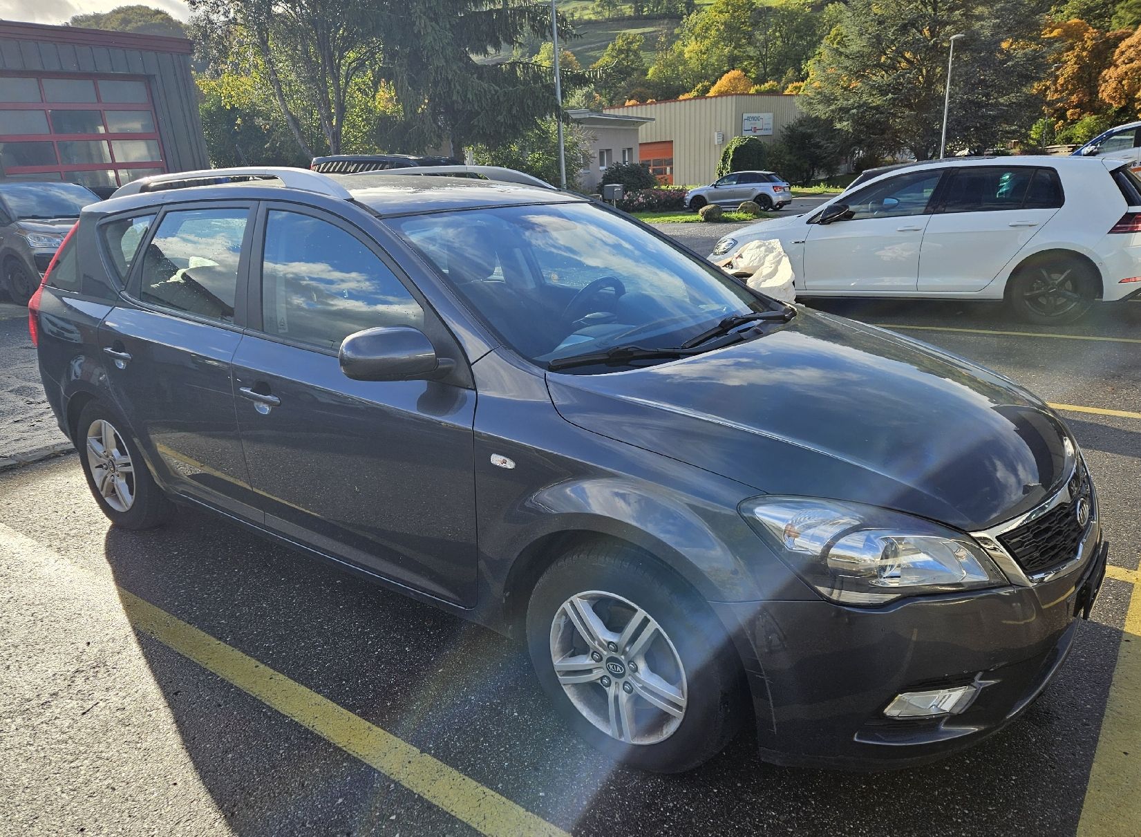 Kia Automobili: kia Ceed 1.4 sw – Difettoso da Cottens VD venduto da speedygreg 1