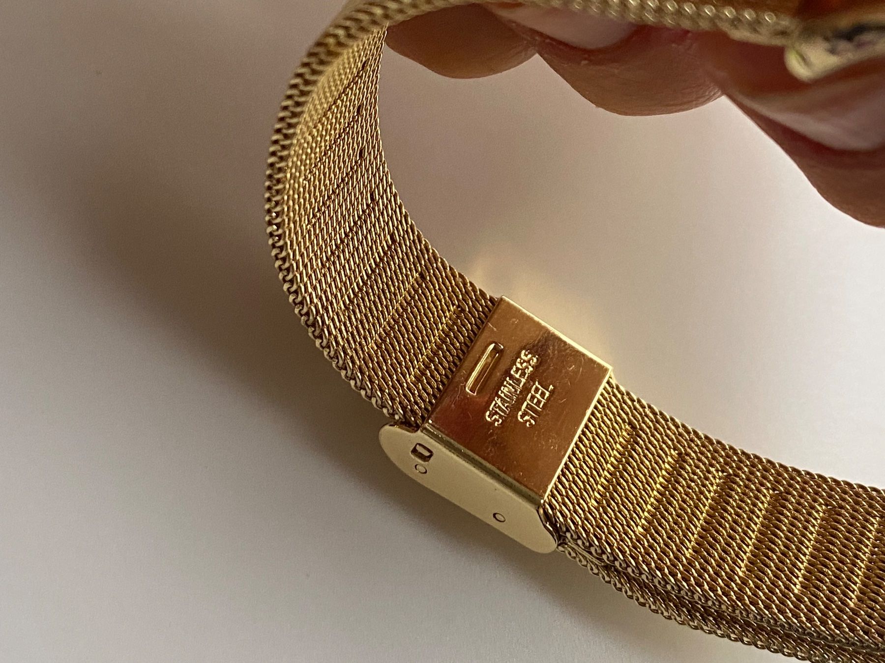 Orologi: Marc Everly Goldene Damenuhr – Nuovo (secondo la descrizione) da Givisiez venduto da dor_xb9k 1