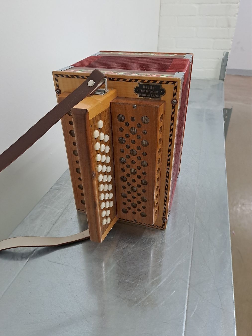 Instruments de musique: Haüsler orgeli ton A – D'occasion à Villeneuve par BibiVintage 6