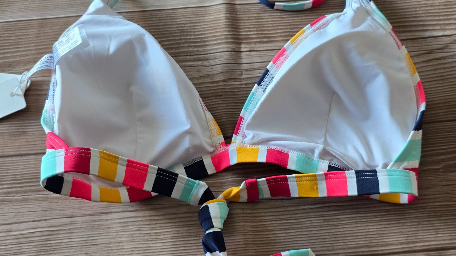 Esprit Costumi da bagno & Bikini: Esprit Bikini-Oberteil - 42 B - Bunt gestreift – Nuovo (secondo la descrizione) da Thalwil venduto da VitaMini 3