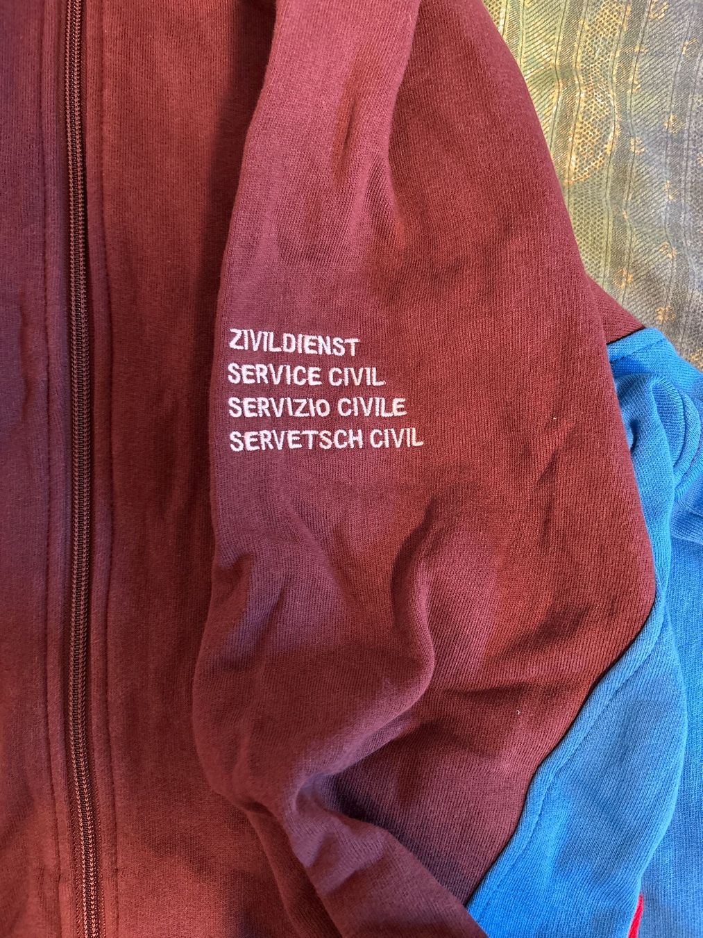 Pulls & Sweat-shirts: Zivildienst Kaputzenpullover – D'occasion à Oberarth par Darius_Amadeus 1