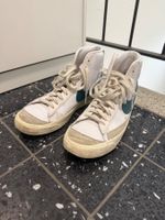 Nike Blazer Mid Sneaker weiss grün getragener Zustand
