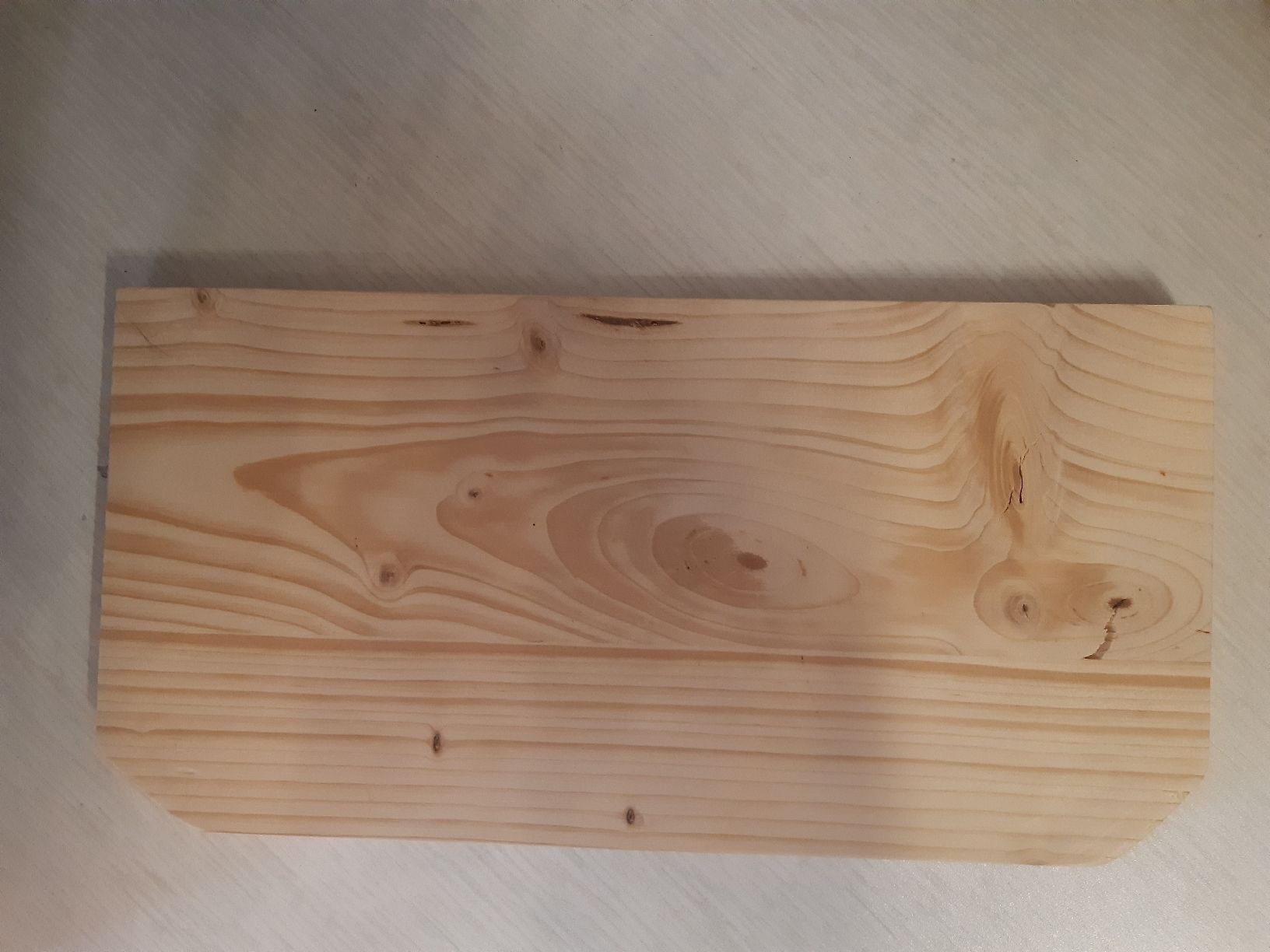 Articles en bois: Holzbrett – D'occasion à Toffen par Gwunderegge77