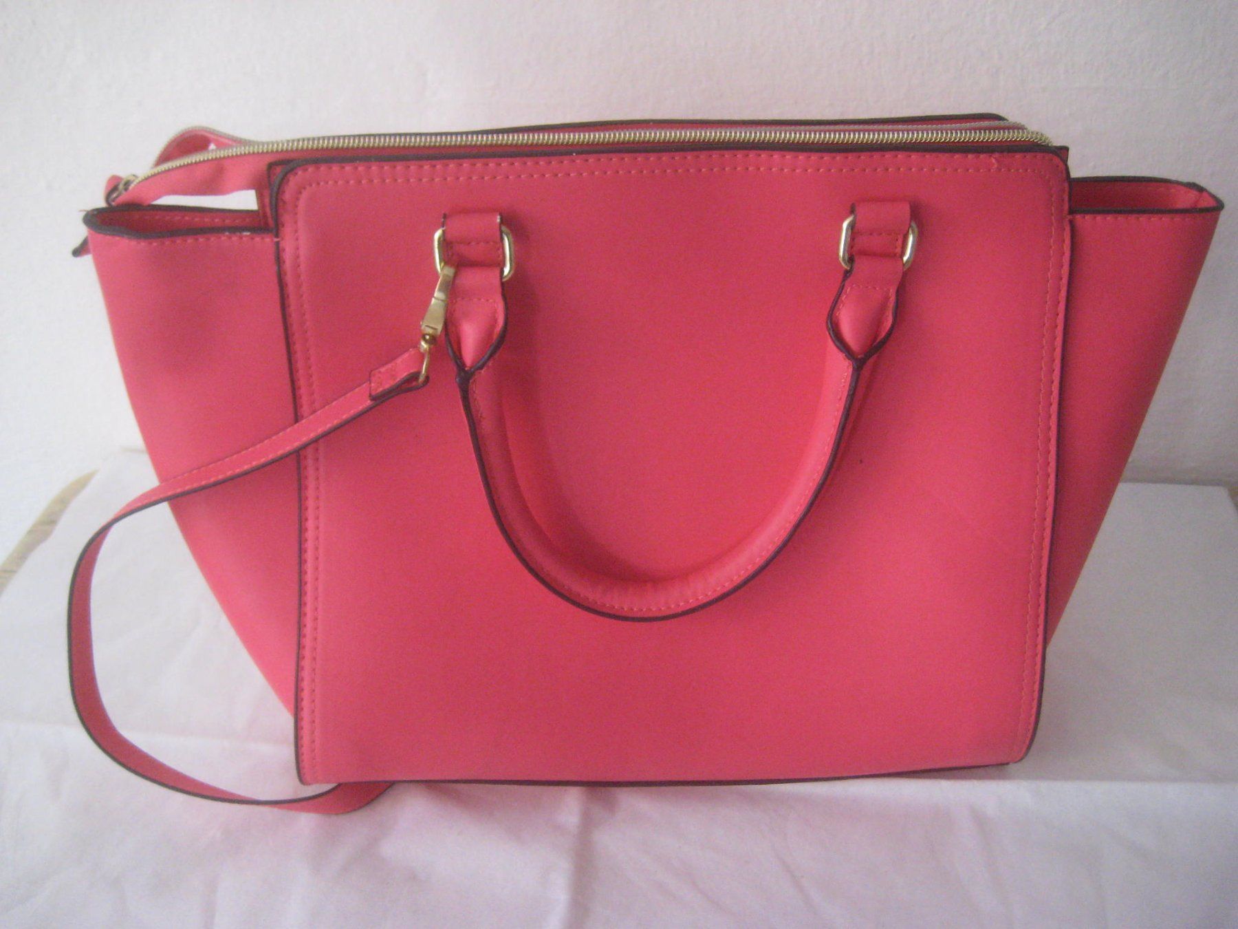H&M Taschen für Damen: DAMEN  TRÄGER  HANDTASCHE – Neu (gemäss Beschreibung) aus Uster von flocke1 4
