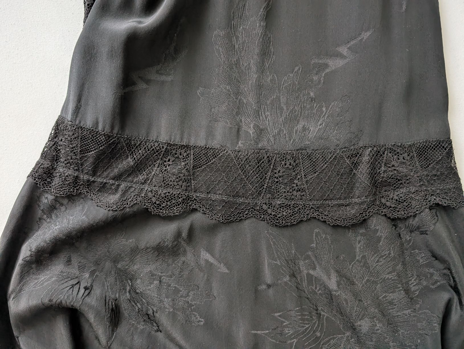Zadig & Voltaire Kleider: Zadig & Voltaire Seiden-Kleid Gr.S – Gebraucht aus Basel von Kunstbild 3