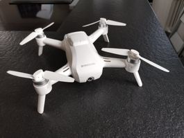 Yuneec Breeze 4K mit Zubehör