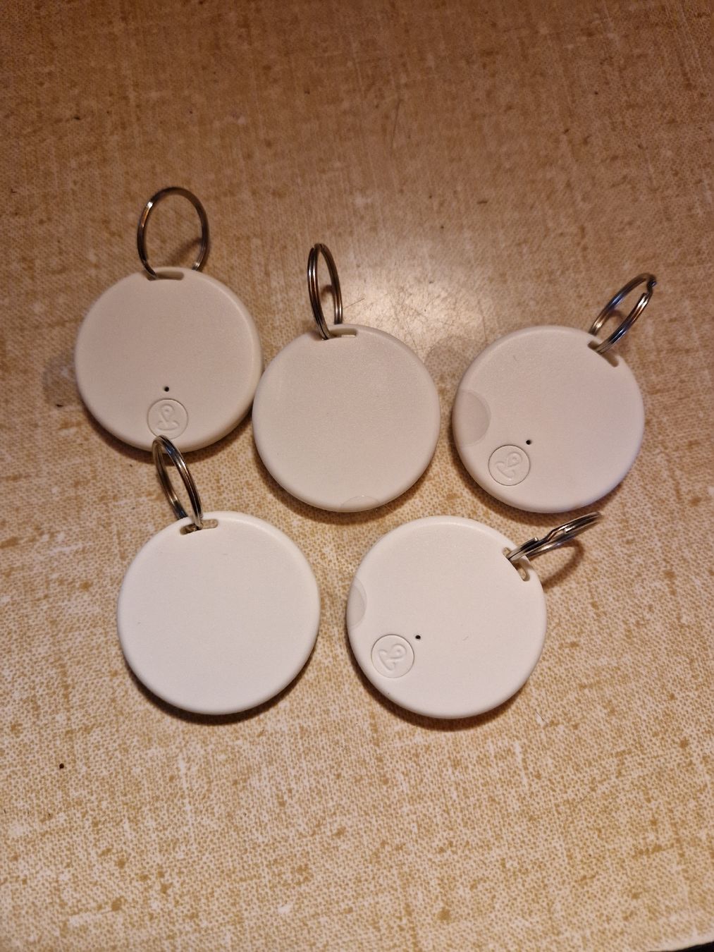 Mesurer: 5x GPS Tracker weiss neu – Neuf (Voir description) à Luthern par Ricolinchen