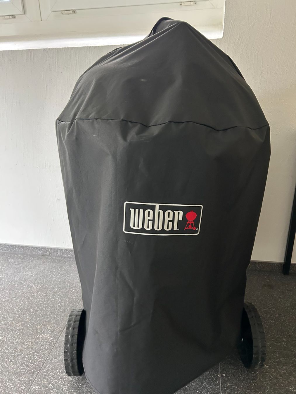Weber Griglie: Weber Holzkohlegrill 57 cm – Usato da St.Gallen venduto da Manumao 2