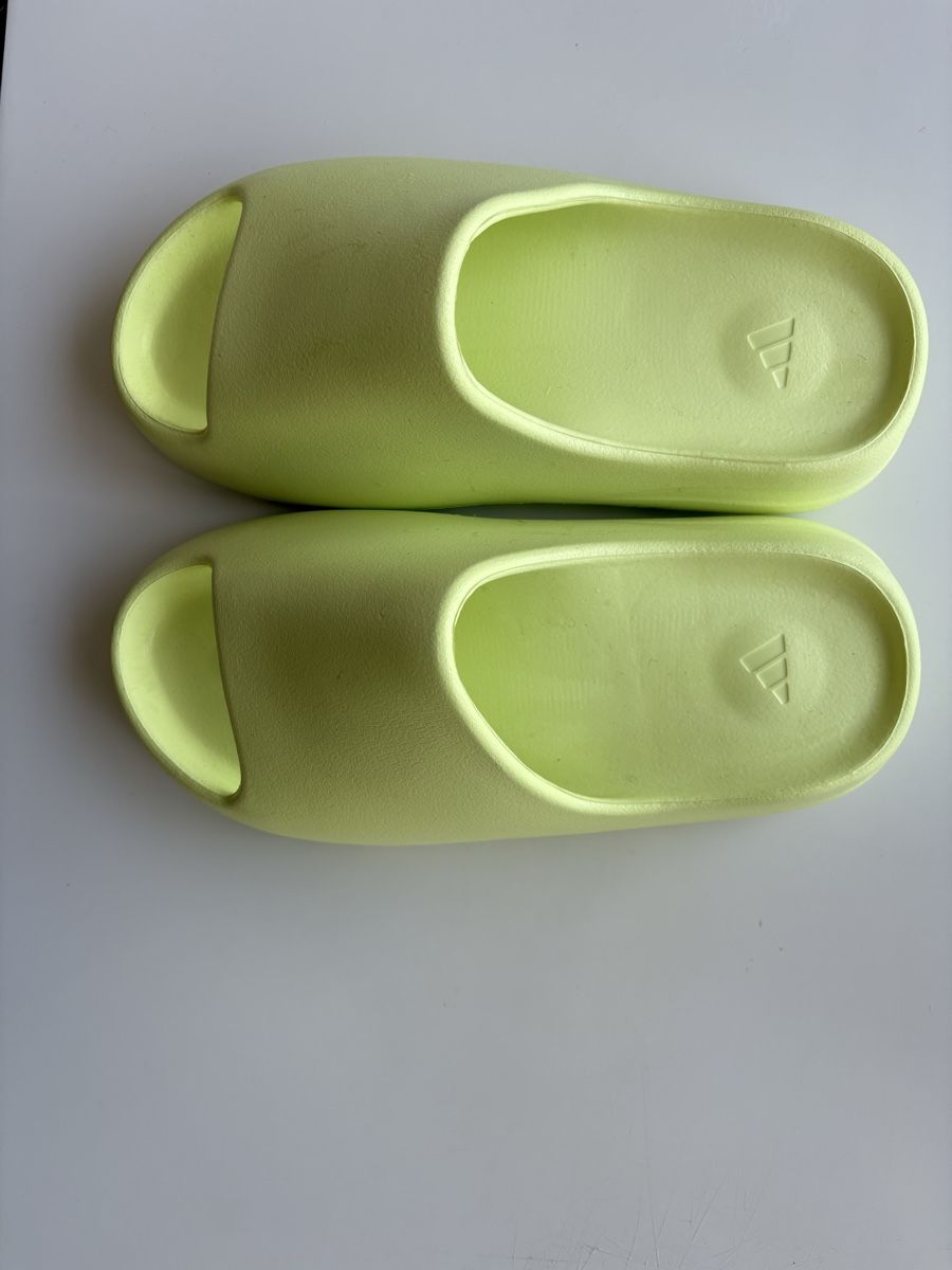 Altro in  Abbigliamento & Accessori: Neon-gelbe Pantoletten Slides, 39/40 – Nuovo (secondo la descrizione) da Zürich venduto da Auschra1 1