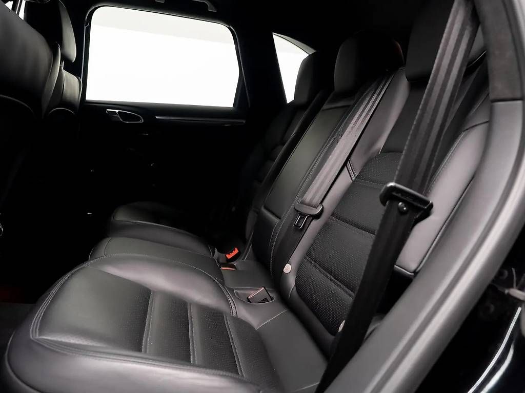 Automobili: Porsche Cayenne 4.8 V8 GTS TipT – Usato da Langenthal venduto da Goergens10 9