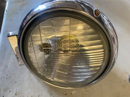Scheinwerfer passent zu VN 800