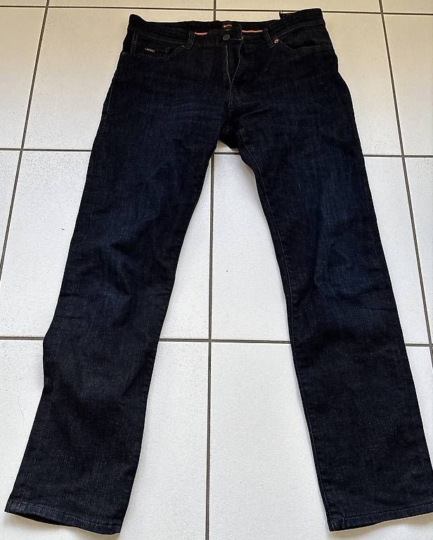 Jeans: Boss Jeans - 36/34 – Usato da Walchwil venduto da AlonsoXXX