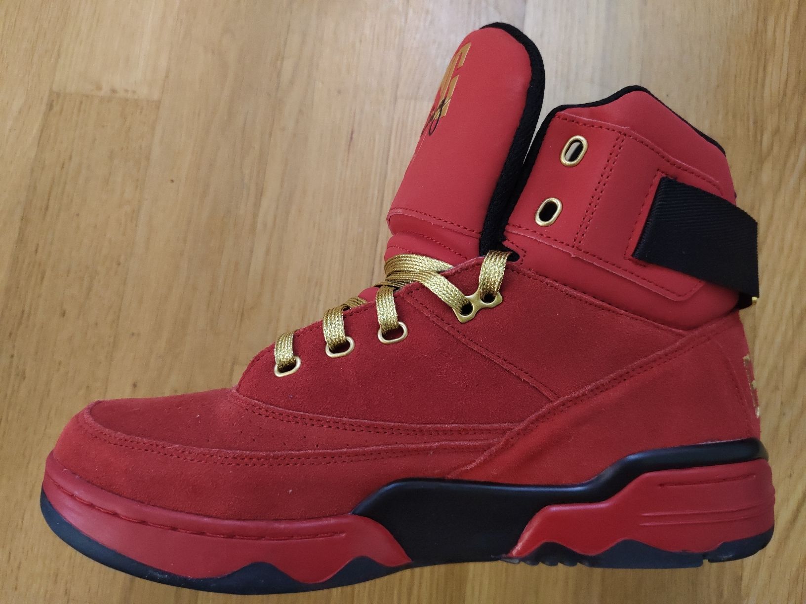 Scarpe da uomo: Ewing Focus Red Suede, Size 44, Iconic Design! – Nuovo (secondo la descrizione) da Gümligen venduto da tha_ydn6 2