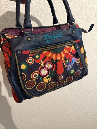 Original Desigual Damenhandtasche.