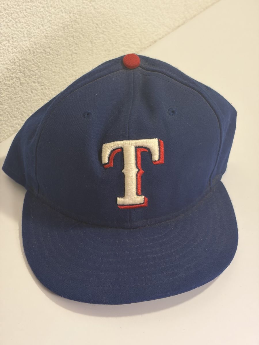 Sonstige Kleidung & Accessoires: Texas Hat – Gebraucht aus Fribourg von ani_qj7v