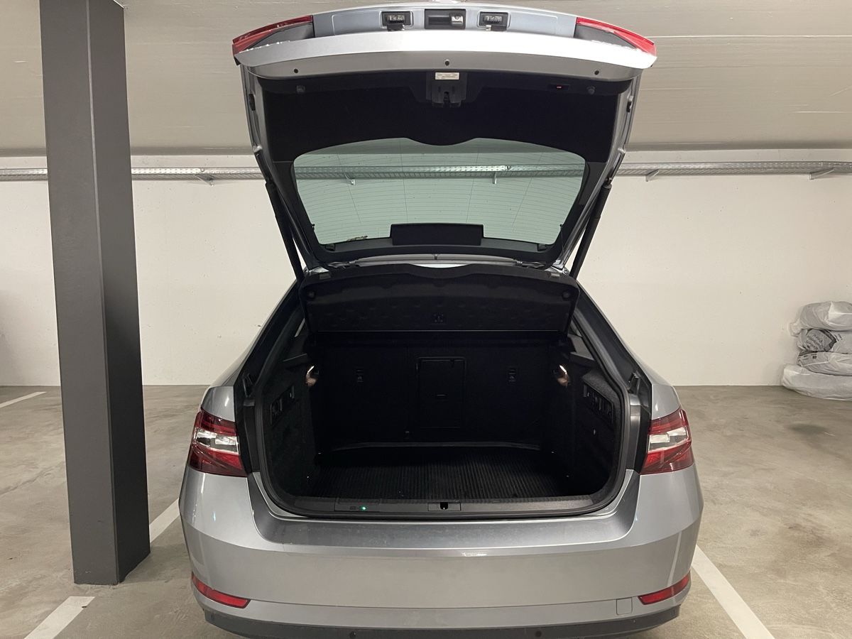 Skoda Automobili: Skoda Superb 2.0 TDI – Usato da Steinhausen venduto da PJ_23 6