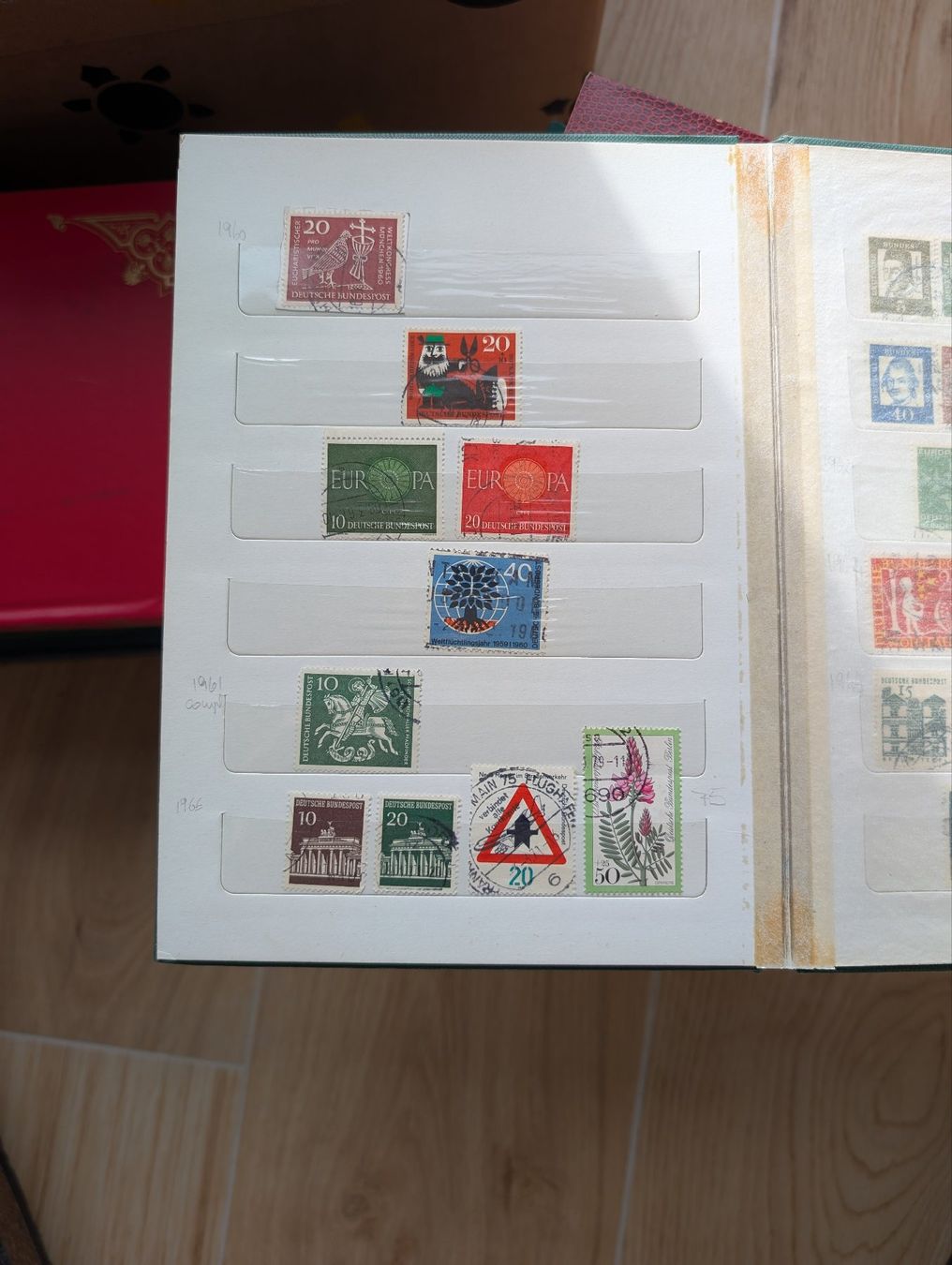 Tutti i francobolli: Grosse Sammlunng alter Briefmarken – Usato da Le Mouret venduto da XanSolo 3