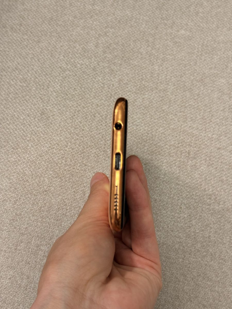 Samsung Handys / Smartphones: Samsung galaxy a40 – Gebraucht aus Einigen von iva_86t8 3