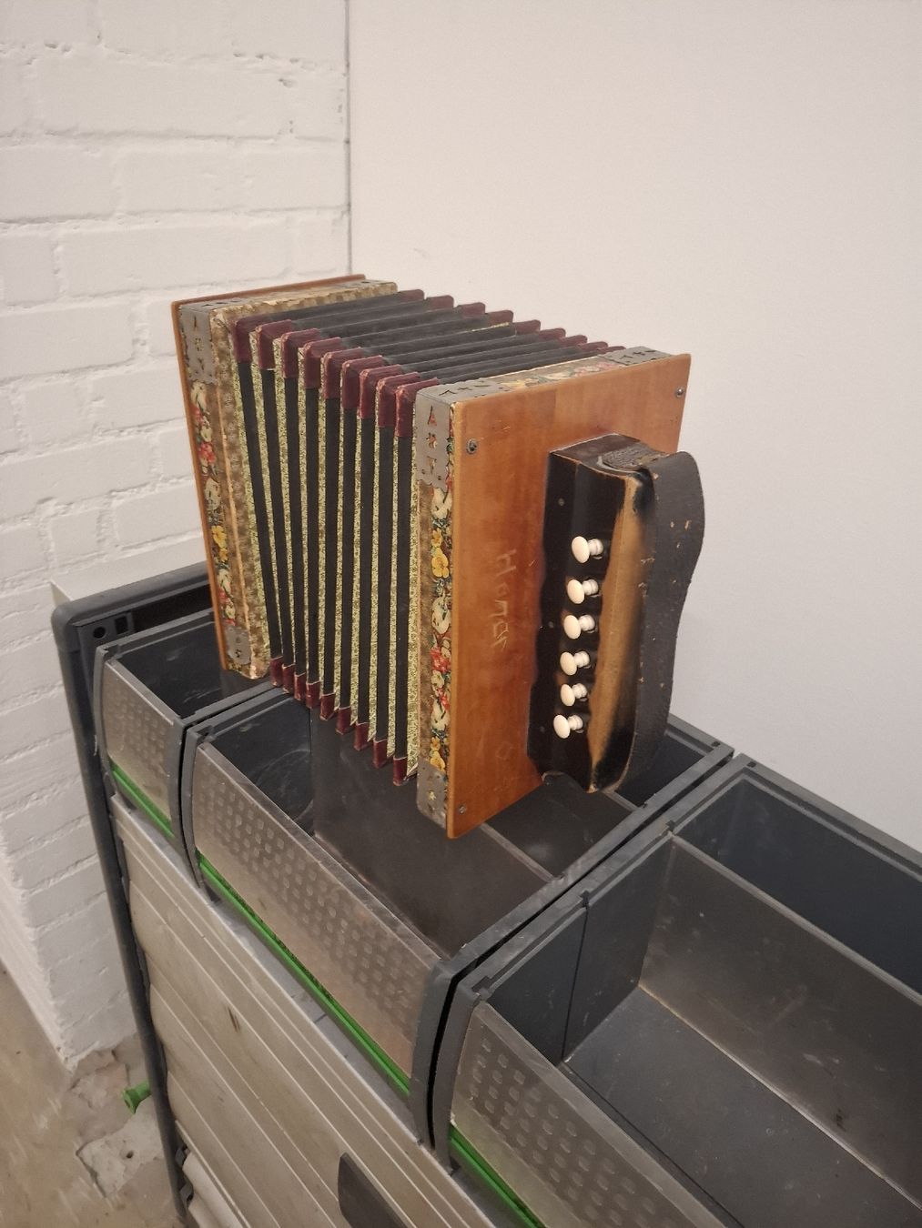 Musikinstrumente: schwyzerorgeli Ballmoss – Gebraucht aus Villeneuve von BibiVintage 3
