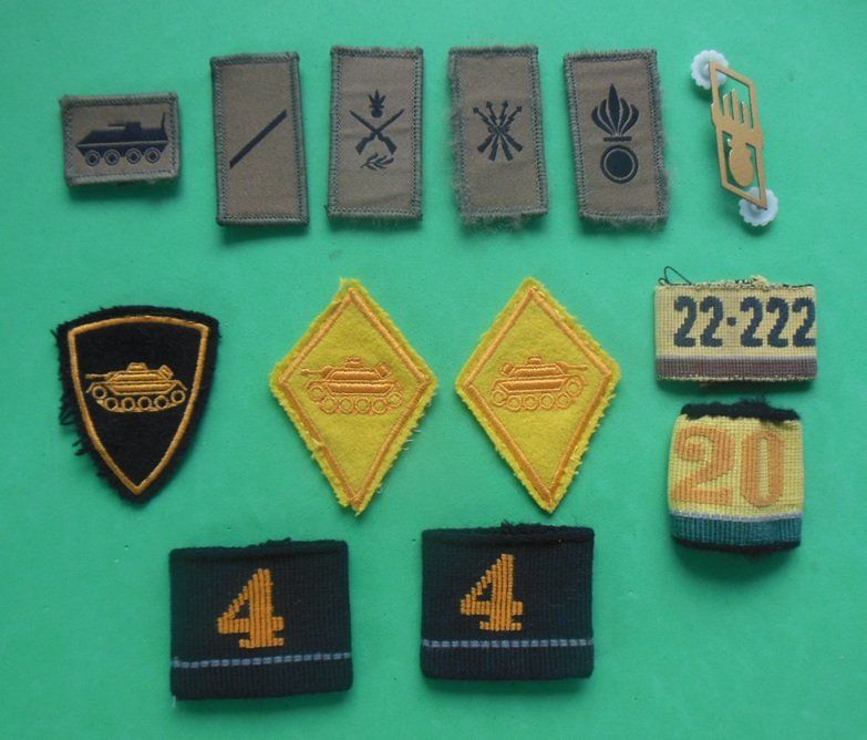 Schweizer Armee Placchette & Badge: CH-Armee Lot – Usato da Zwillikon venduto da Boban69