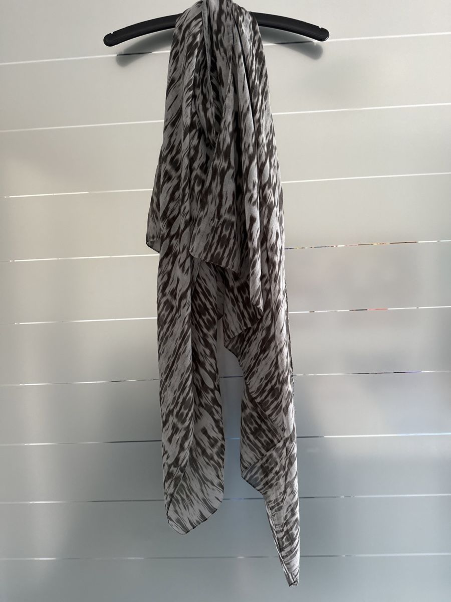 Esprit Foulard & Sciarpe: Schicker ESPRIT Schal, schwarz/weiss, Mustermix – Usato da Wangen SZ venduto da futura14 2