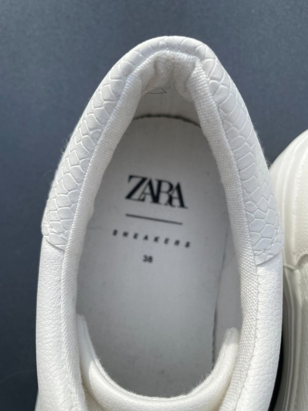 Zara Scarpe da donna: Zara Sneaker Weiss Grösse 38 – Nuovo (secondo la descrizione) da Zürich venduto da ONA-Online 1