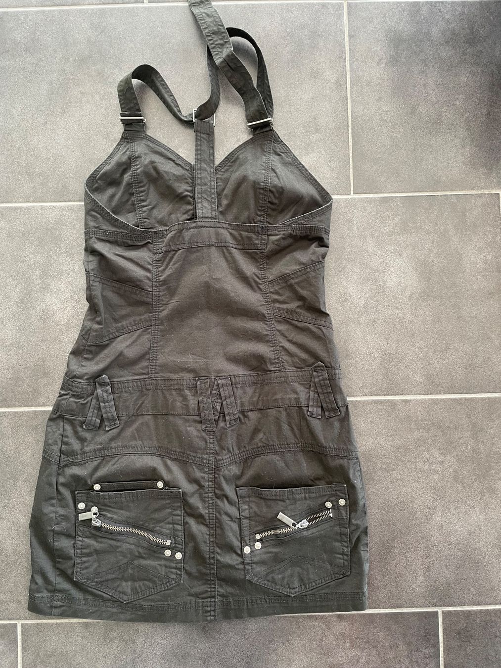 Kleider: Schwarzes Sommerkleid Gr. 36 Nieten – Gebraucht aus Goldswil von _Dudy_ 1
