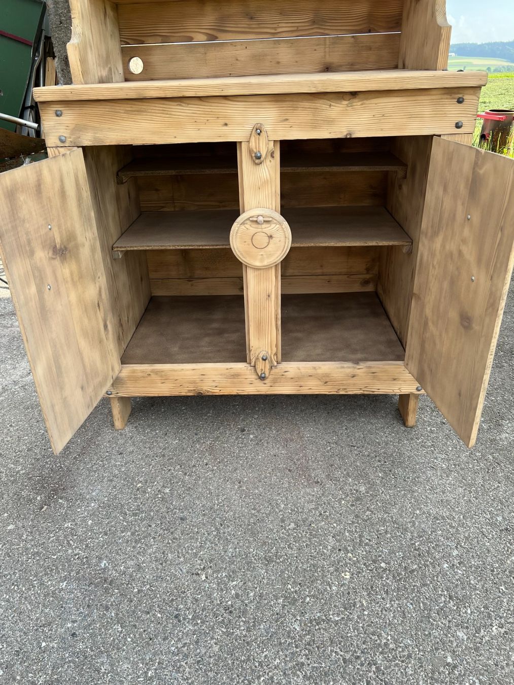 Büffets: ART 1091-J Buffet sapin sablé – Gebraucht aus Pont-La-Ville von BCMGLEAL 2