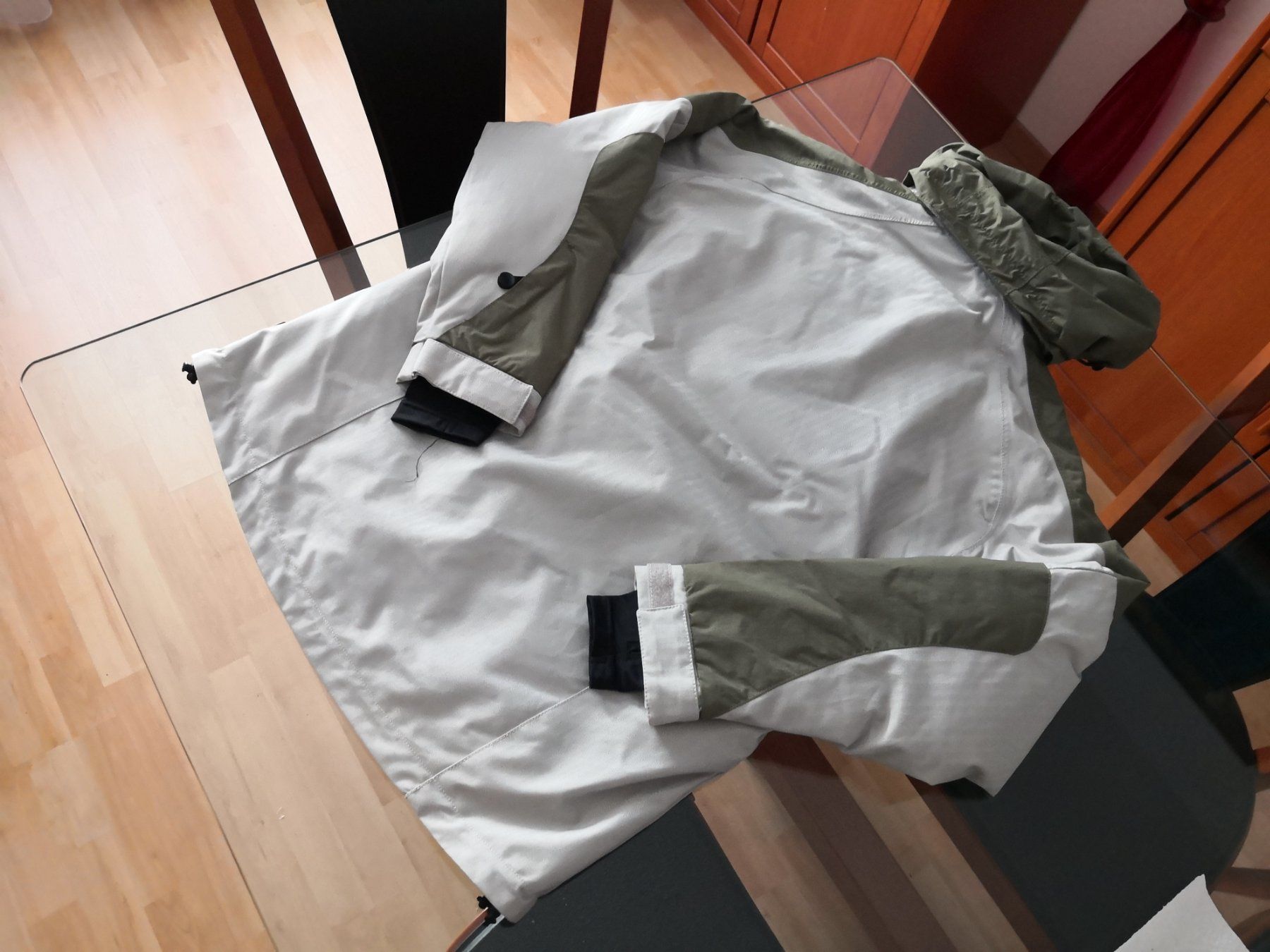 Obscure Giacche: Winterjacke von Obscure, neuwertig – Nuovo (secondo la descrizione) da Zuzwil SG venduto da alsacia 6