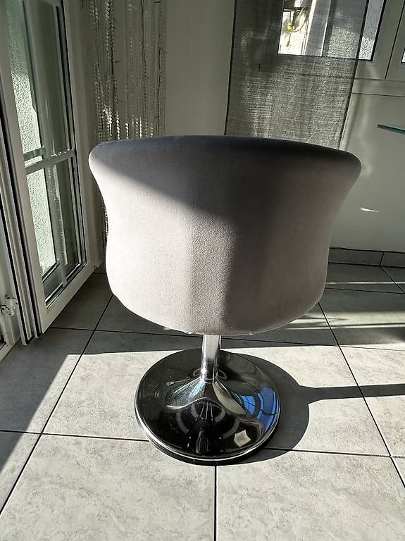 Set di tavolo e panche: Glasstisch+ 6 Sessel – Usato da Oensingen venduto da NazioAnto 4