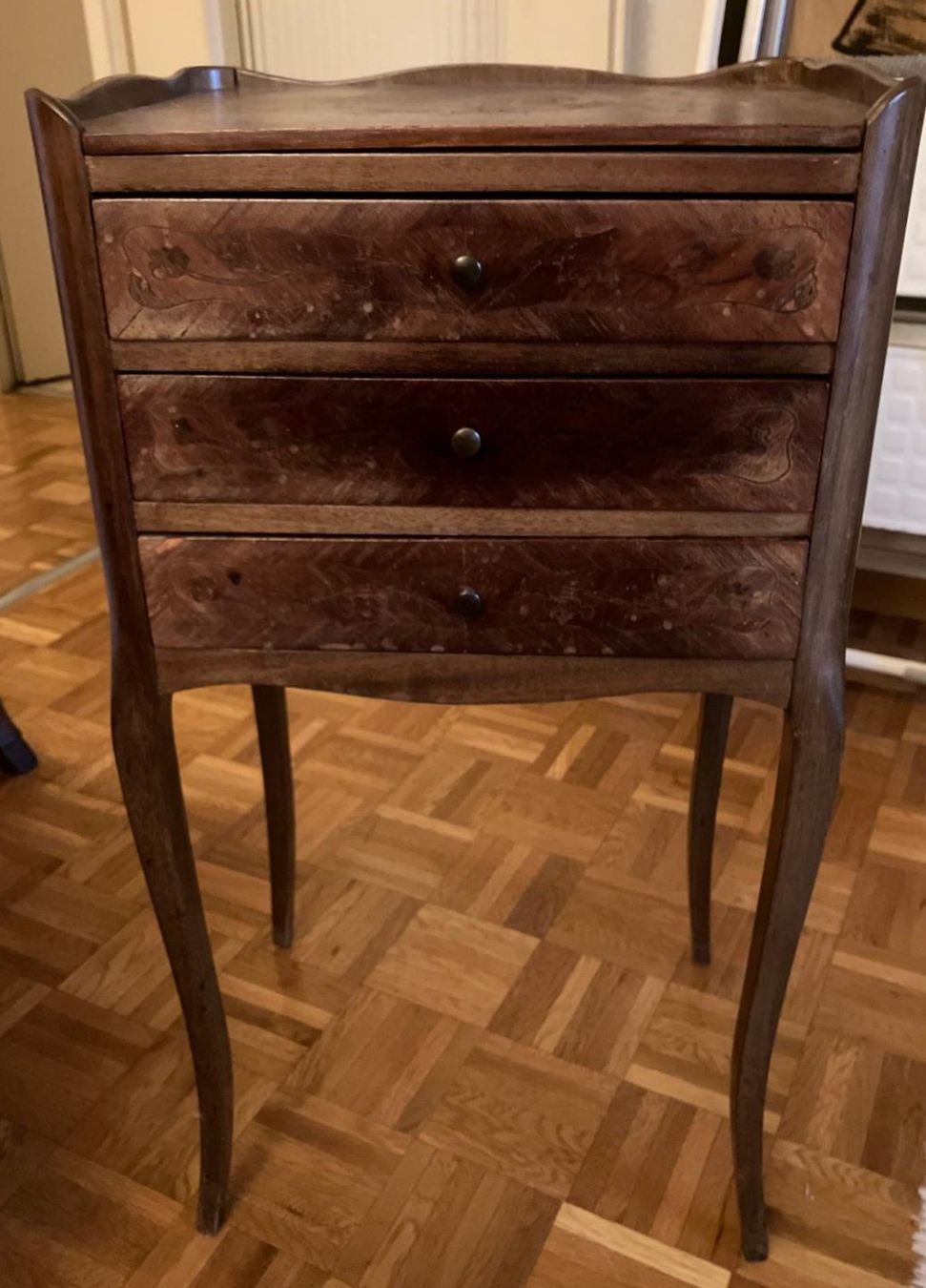 Comodini: Table de chevet – Usato da Onex venduto da angel1945