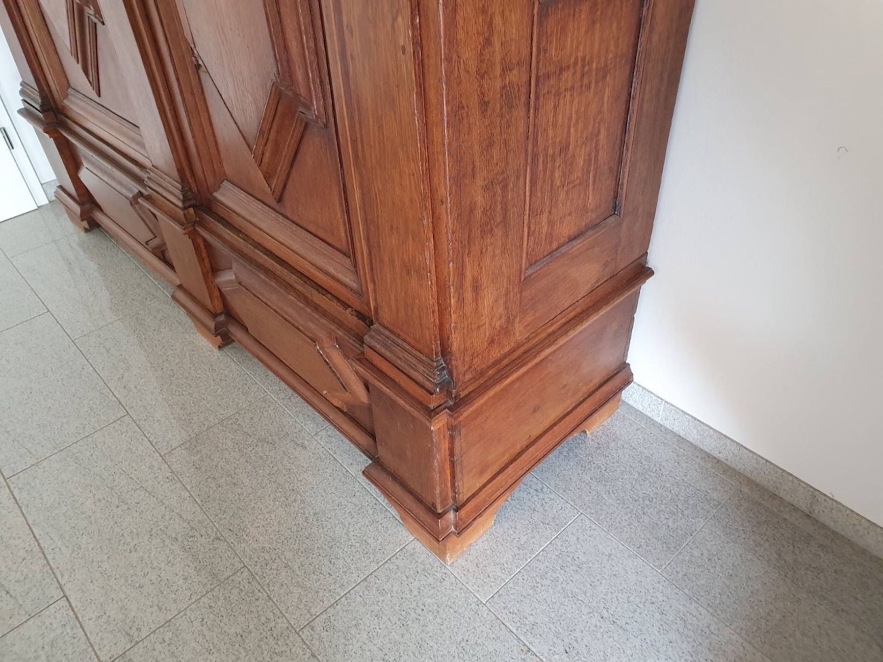 Armadi: Barock Schrank Eiche massiv ORIGINAL Barockschrank Eiche – Usato da Gemünden venduto da GEUENWALD 2