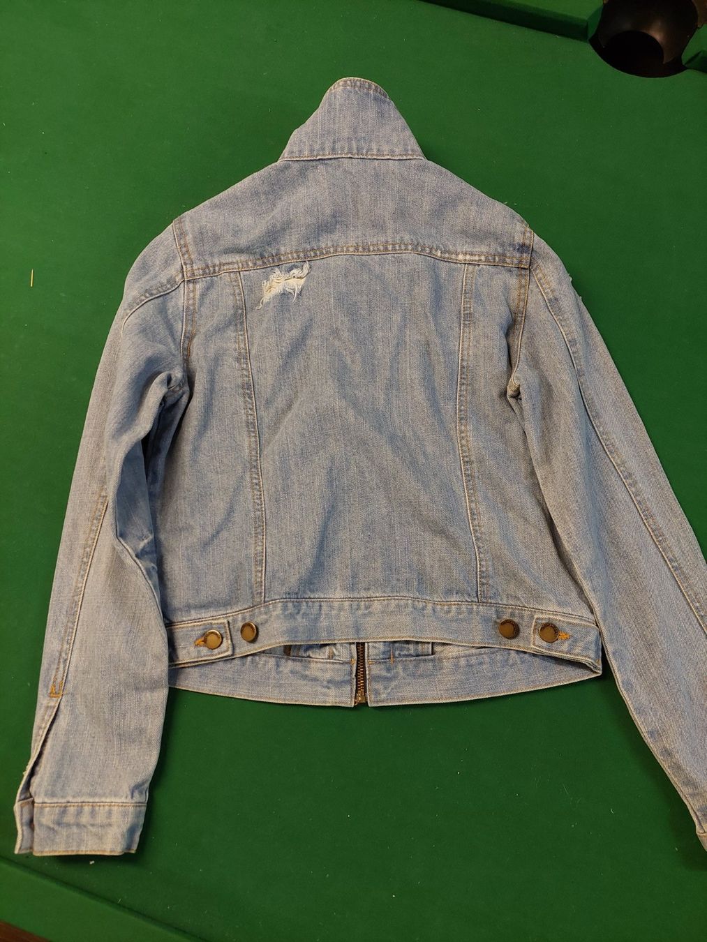 Vestes: Jeansjacke Grösse S – D'occasion à Wynau par Meysi 1