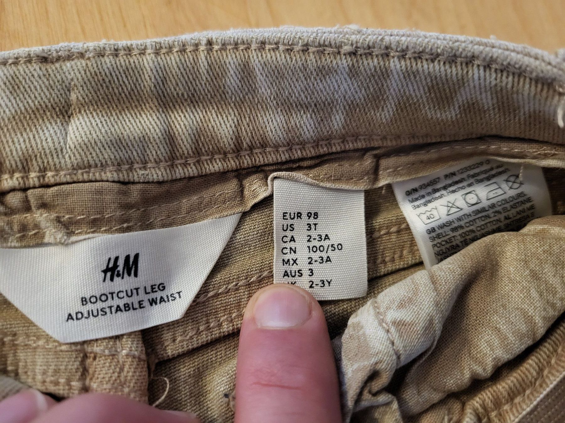 H&M Pantaloni: Coole H&M Cargo Hose, Gr. 98 – Usato da Urnäsch venduto da Rteppich 2
