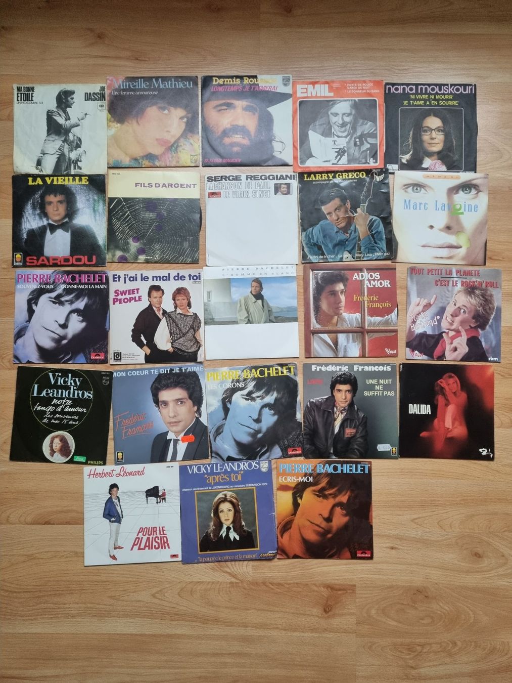 Dischi in vinile: Französische Sänger - Singles – Difettoso da Wädenswil venduto da Patriots