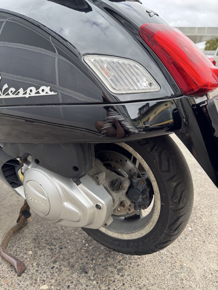 Vespa Scooter: Vespa Gts 125 ccm – Usato da Tägerwilen venduto da dri_s69q 8