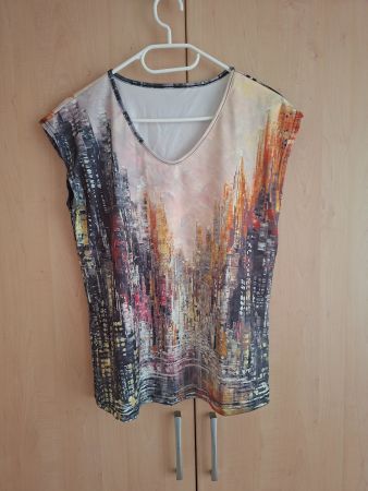 Schönes Shirt gr L Neuwertig