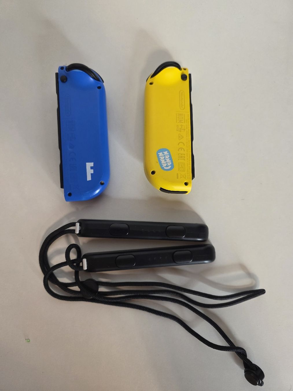 Controller: Nintendo Switch Joy-Con Blau & Gelb mit Handschlaufen – Usato da Ehrendingen venduto da lax21 3