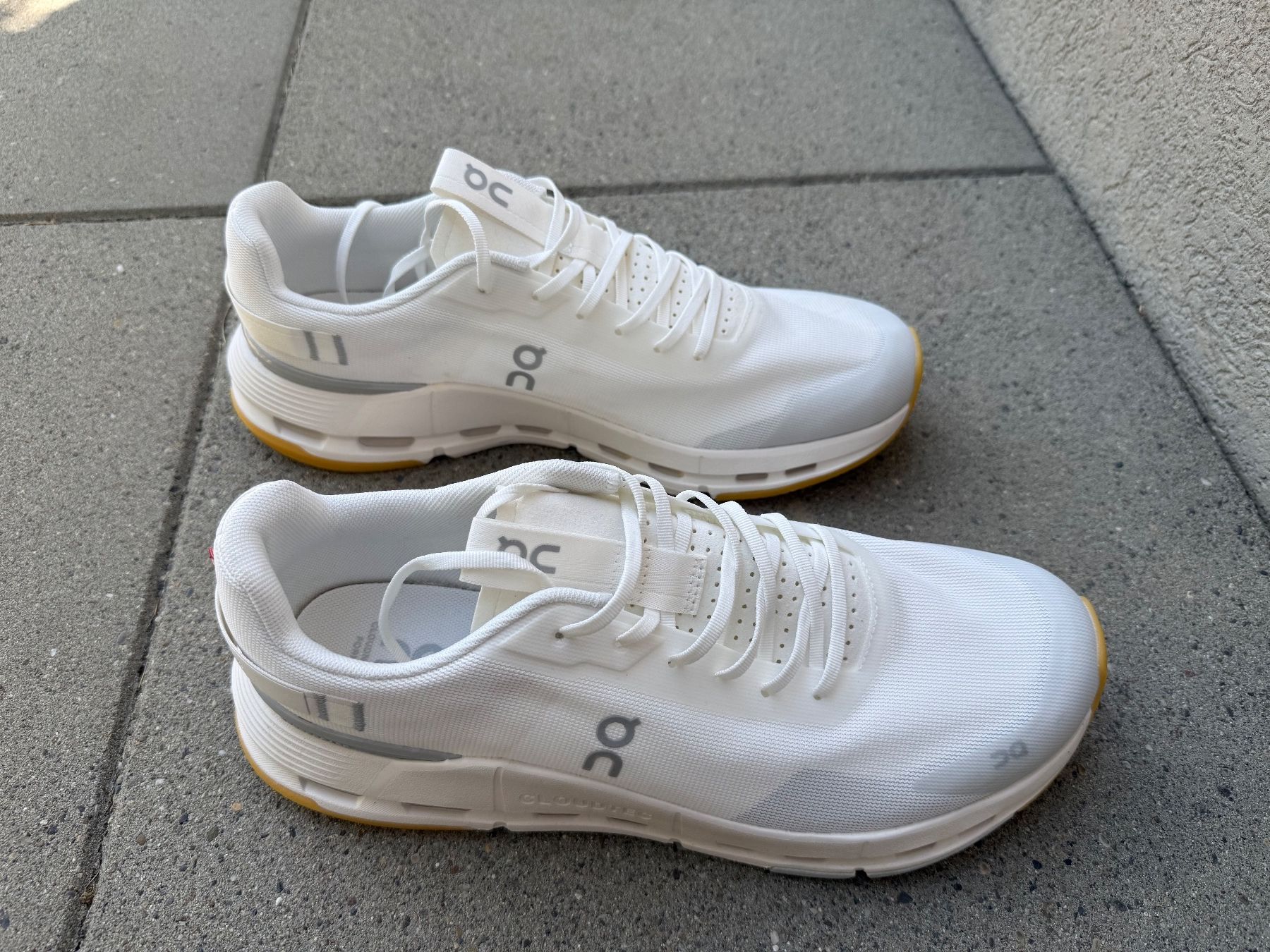 On Chaussures hommes: ON Cloudnova NEU – D'occasion à Jegenstorf par mammut02