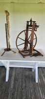 Antikes Spinnrad von 1842