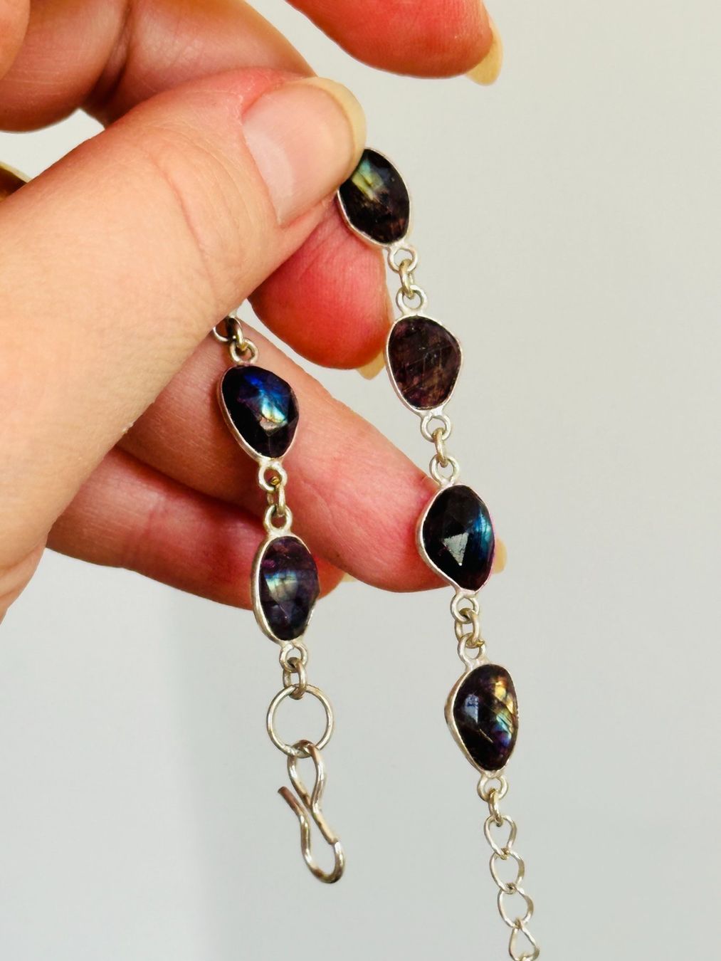Bracciali & Braccialetti: Handmade Bracelet  Red Flash Labradorite – Nuovo e nell'imballaggio originale da Genève venduto da AGBERG 6
