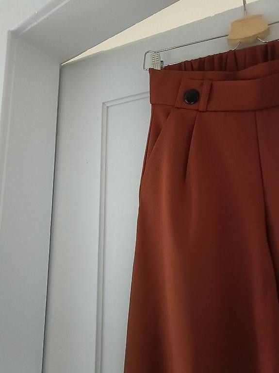 Pantalons: Elegante Hose Gr. S – D'occasion à Sissach par jgt_6k76 1