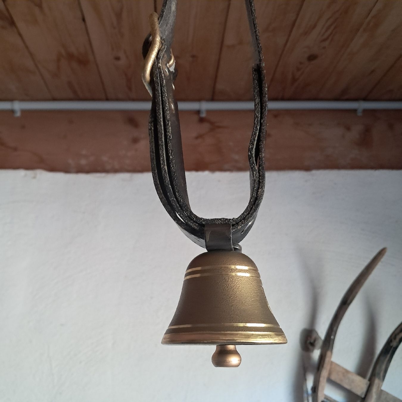 Cloches & sonnailles: NEUWERTIGE KLEINE GLOCKE  – D'occasion à Murten par SHETHOF 2