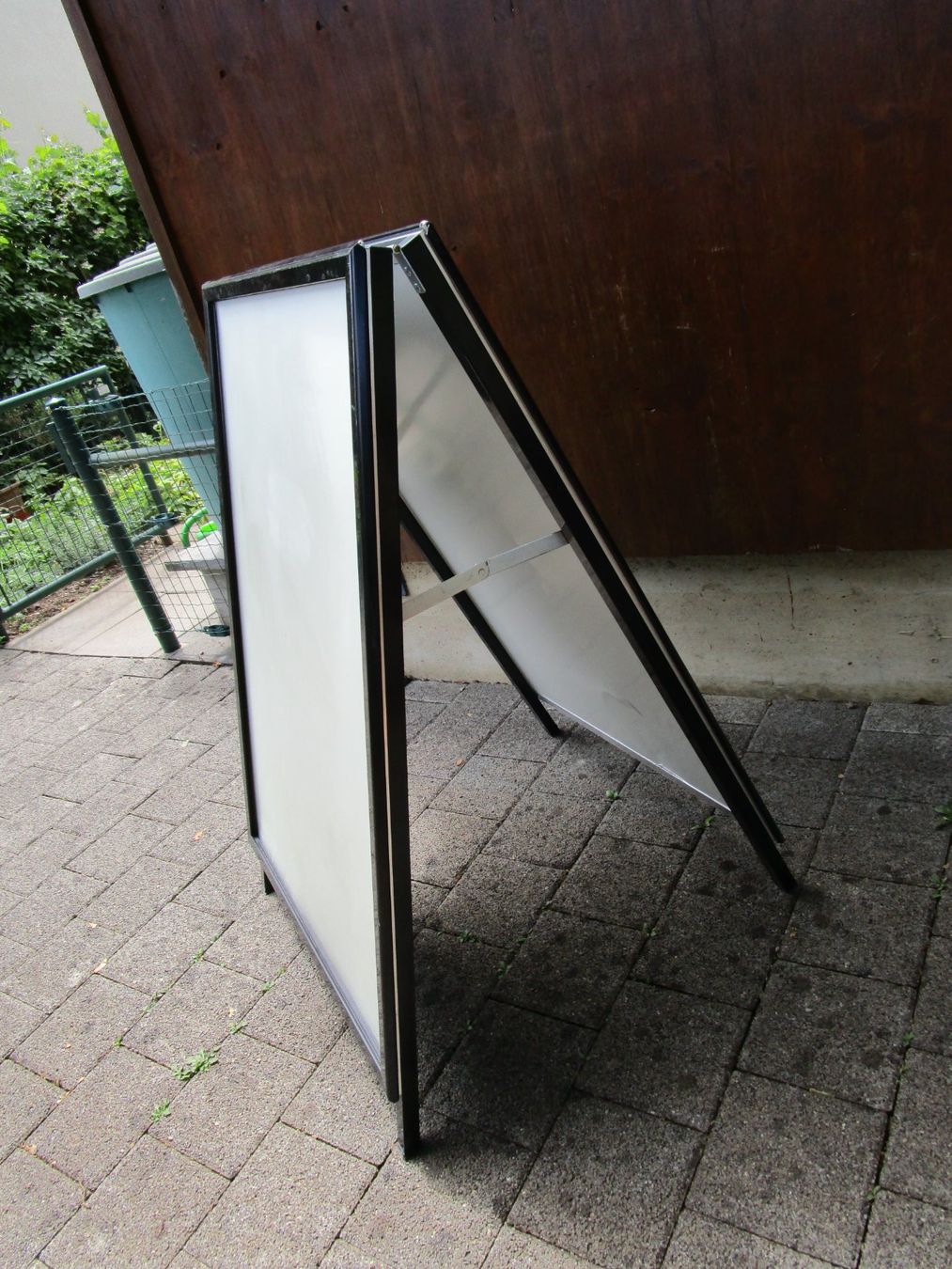 Equipement de magasin & Foires: Plakatständer / Kundenstopper – D'occasion à Volketswil par Megaissimo 1