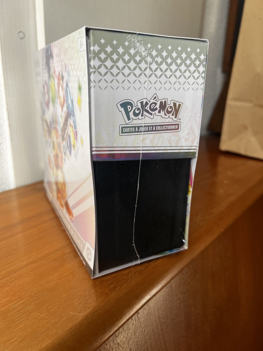 Pokémon Sammelbilder & Trading cards: Pokemon Elite Trainer Box Prismatic Evolutions Damaged – Neu und originalverpackt aus Estavayer-le-Lac von Vonmar14 1