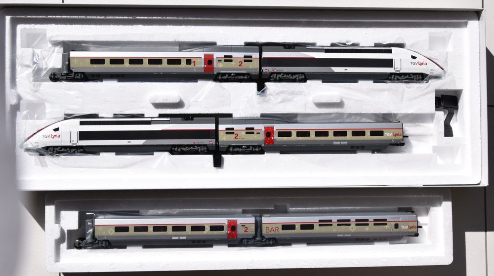 TGV MARKLIN 37791 + 43441 THALYS + 2 VOITURES BAR Saint Priest des Champs 63640
